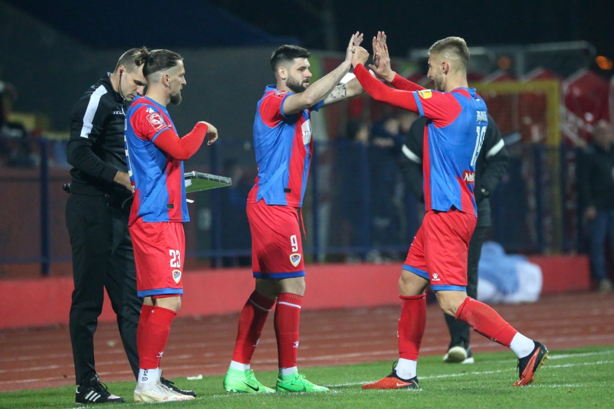 Zrinjski i Borac u nedjelju pod reflektorima