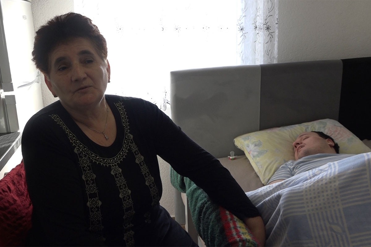 Majčinska ljubav jača od svega, 24 godine vodi cjelodnevnu brigu o sinu
