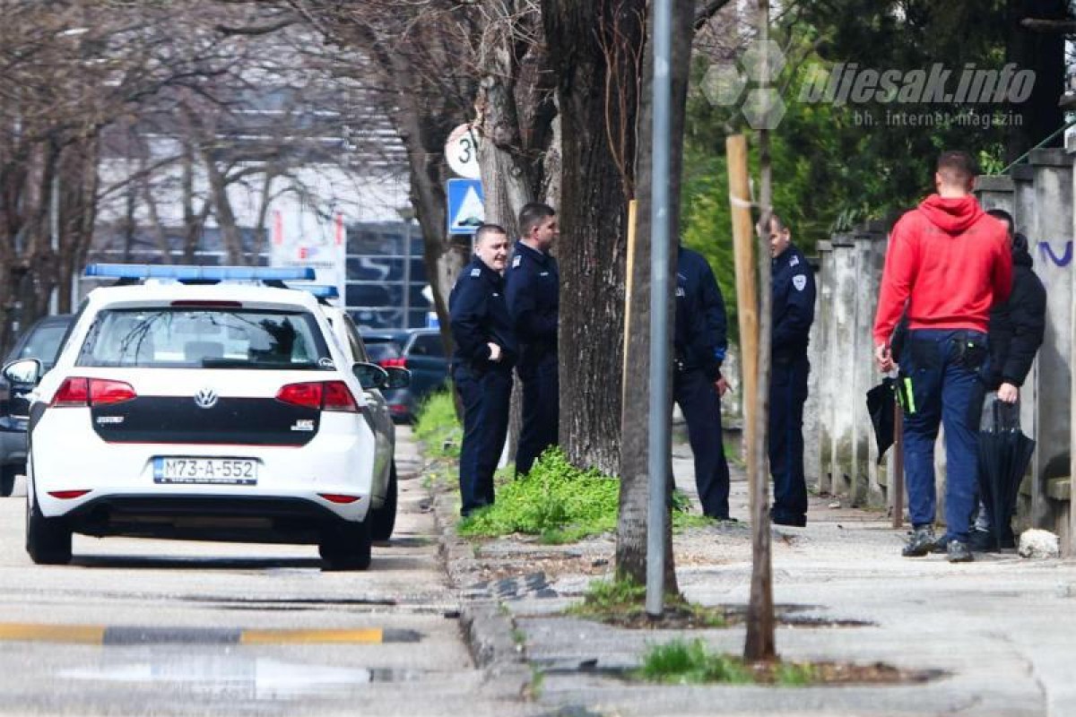 Dramatična situacija u Mostaru: Profesori od huligana branili djecu (VIDEO)