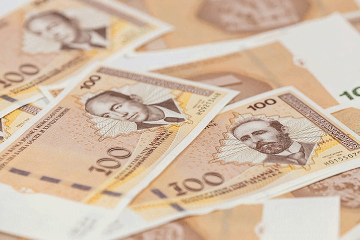 Od poreza na računima javnih prihoda 400 miliona KM više