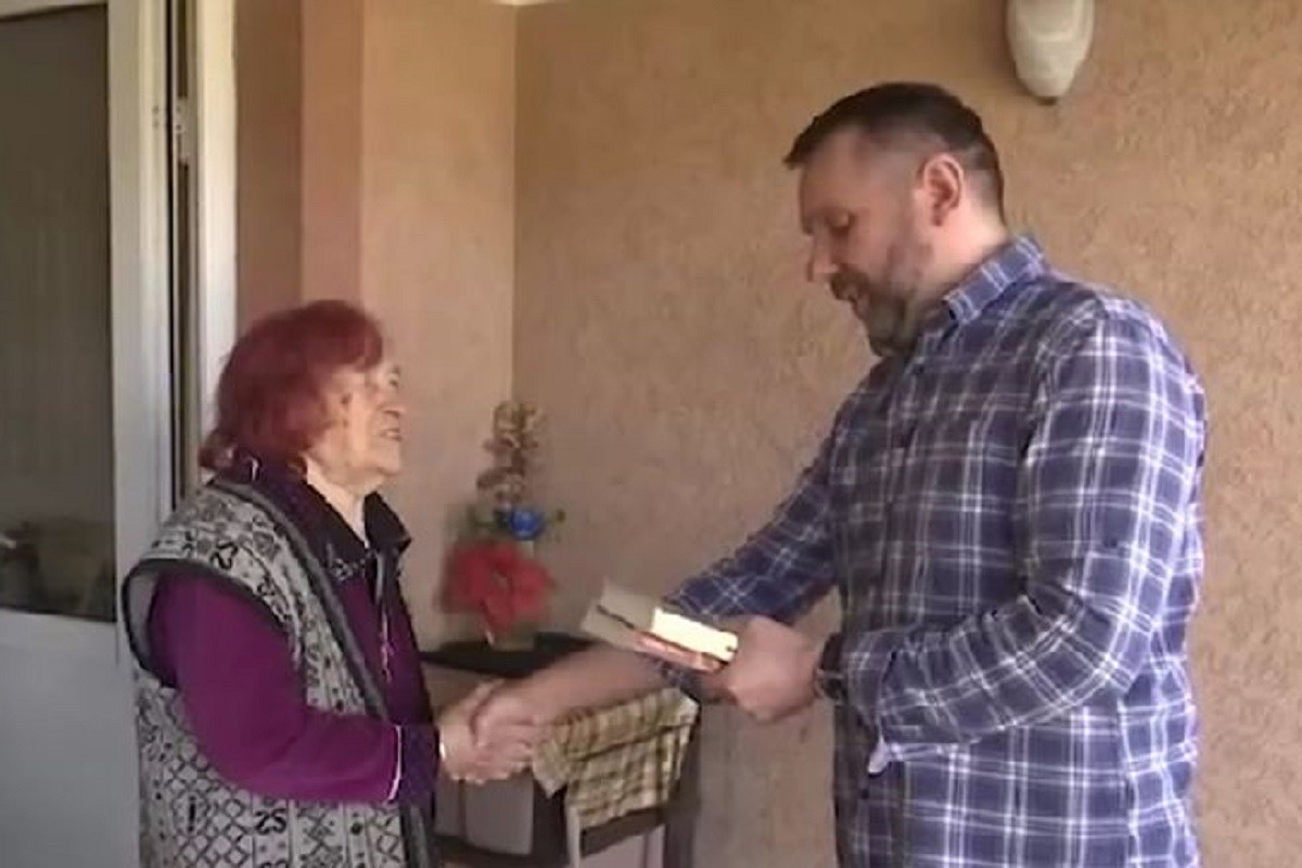 Slavenka ima 90 godina, a najaktivniji je član biblioteke