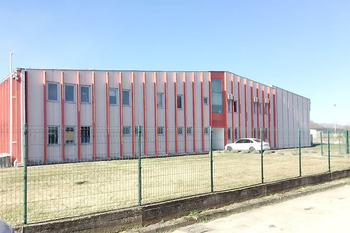 Potpuno opremljeni i funkcionalni: Na prodaju poslovni prostori kompanije Centrum Trade
