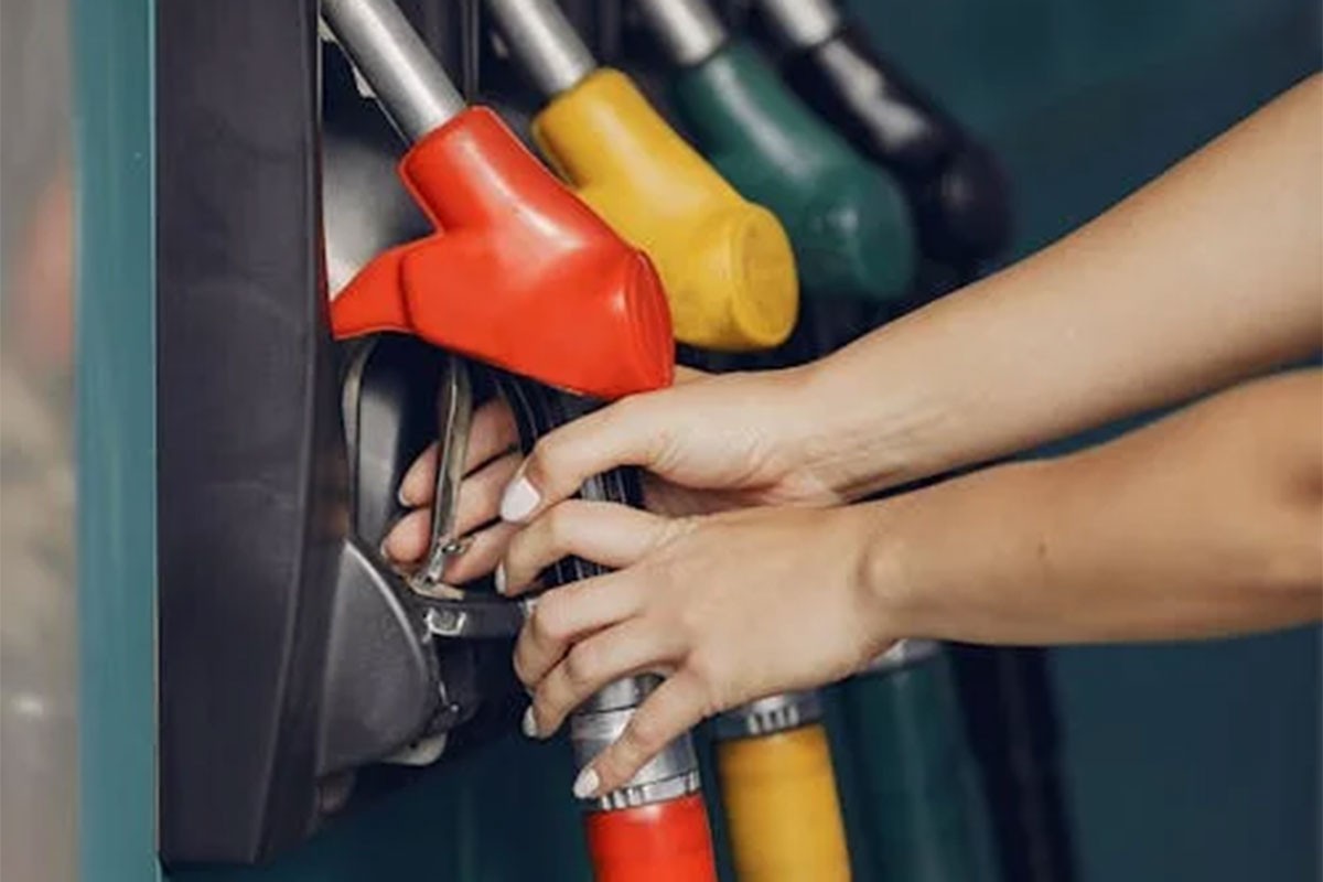 Otkrila "rupu" u sistemu, pa besplatno točila gorivo mjesecima