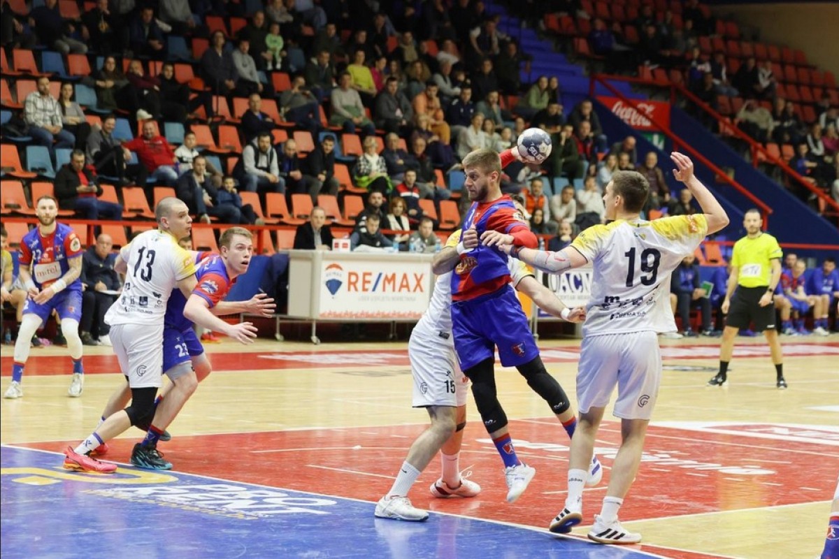 Niža plata: RK Borac m:tel kaznio igrače i stručni štab zbog loših rezultata