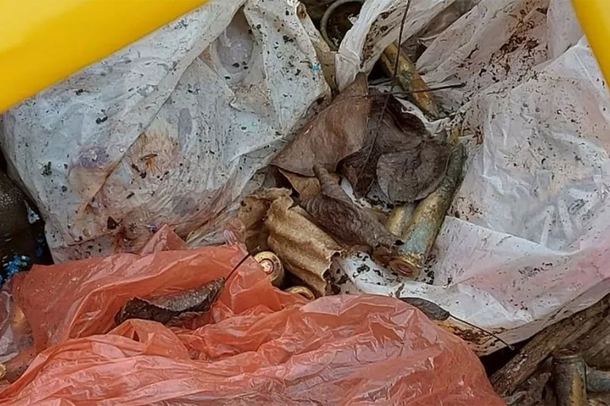 Prilikom čišćenja deponije u Banjaluci pronađena municija i bomba