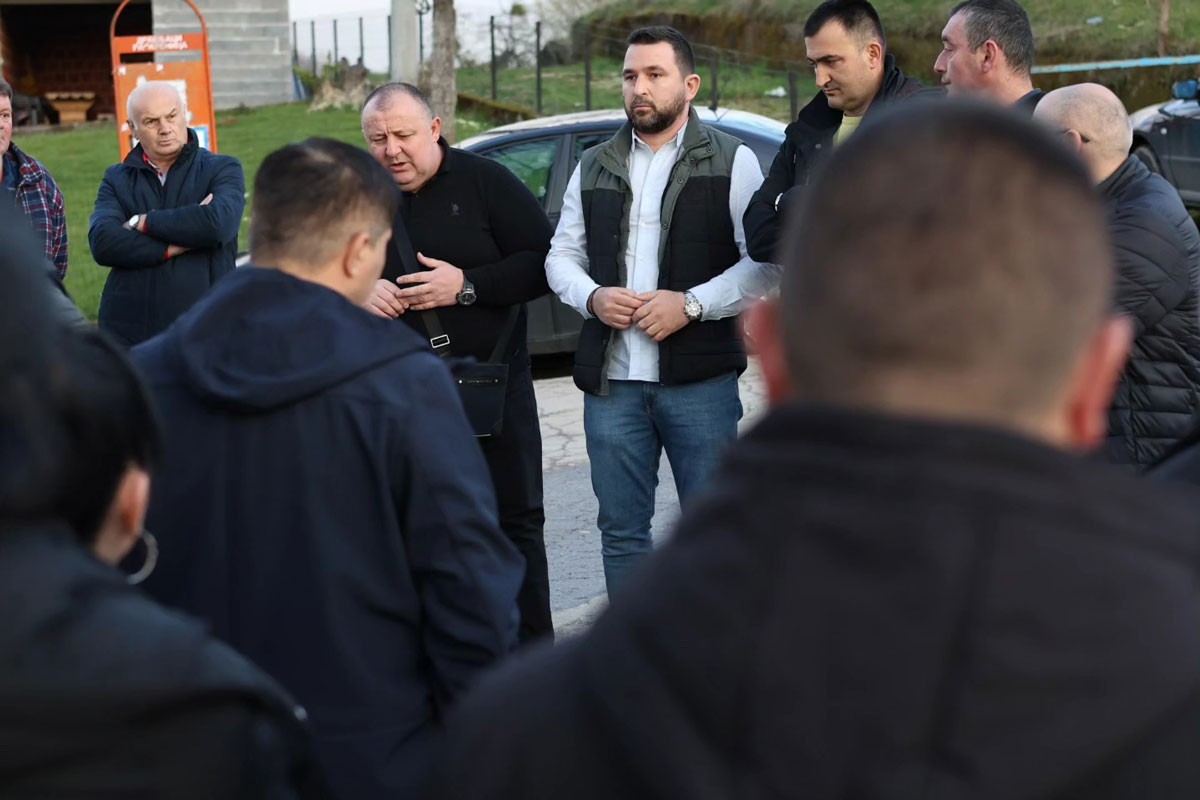 Pećanac obišao Debeljake: Politika je na terenu s građanima