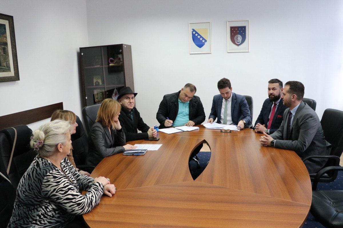 Povećane plate uposlenika kulture u KS