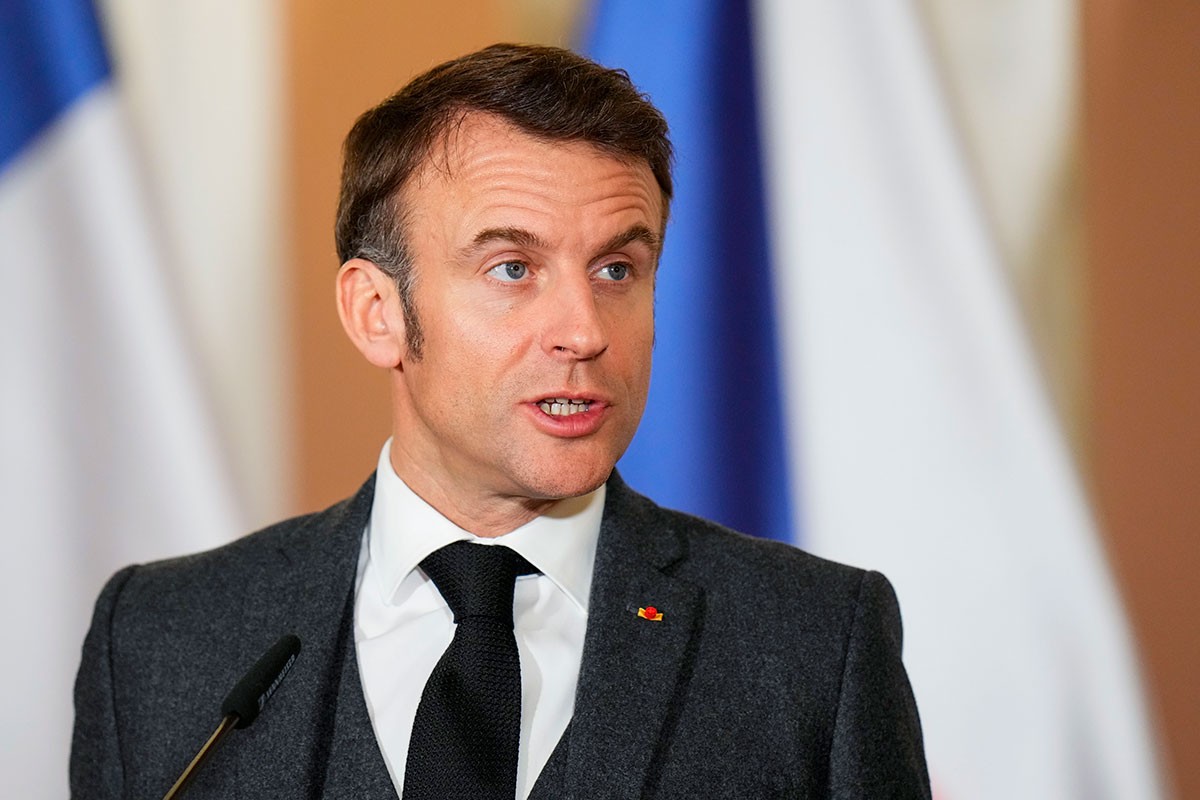 Makron o trupama u Ukrajini: Neću Putinu da dajem prednost