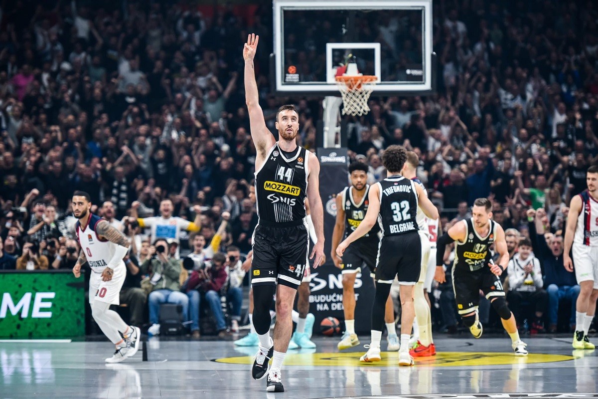Partizan ’’progutao’’ Baskoniju