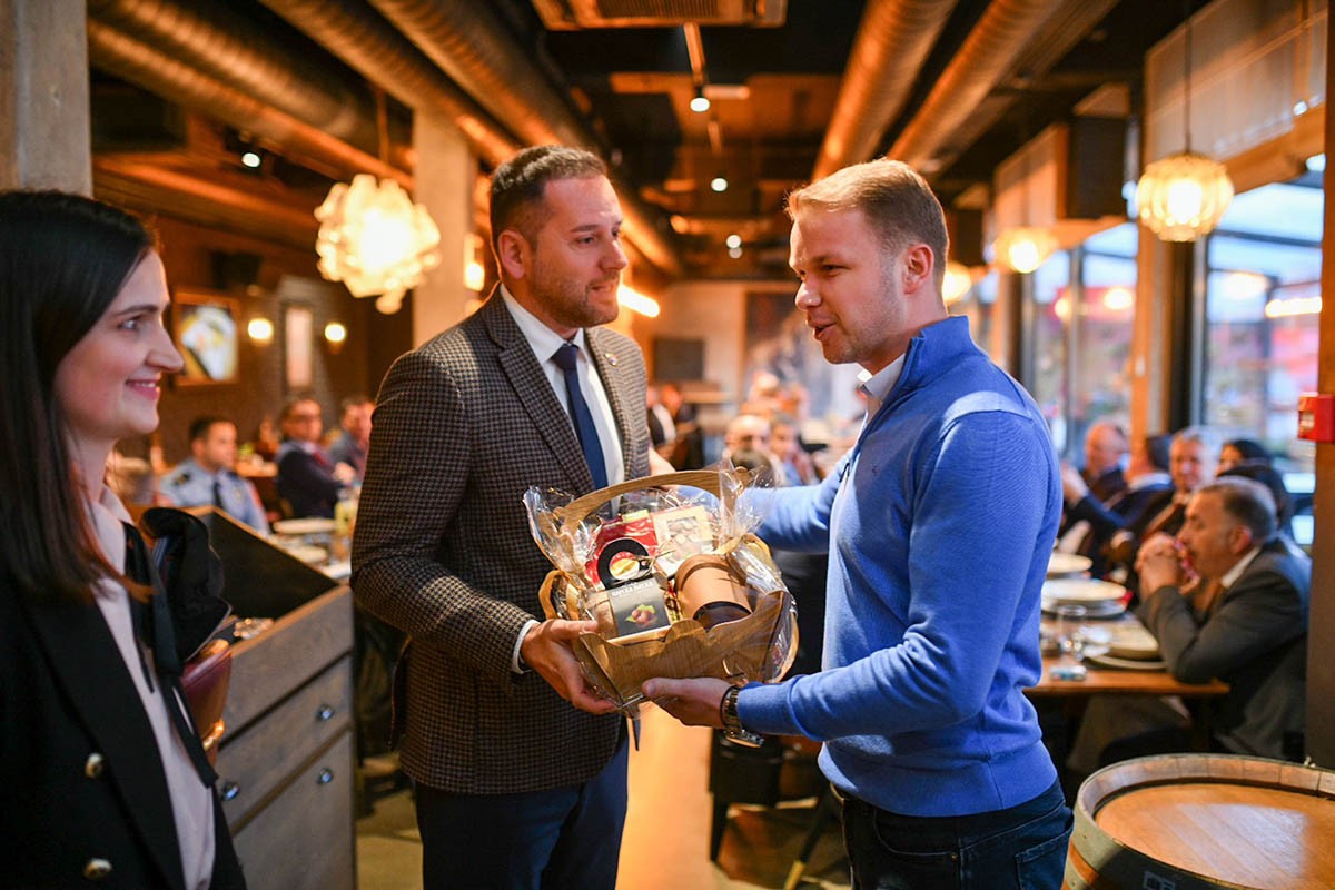 Stanivuković na iftaru: Šaljemo poruke suživota, poštovanja, ljubavi i praštanja