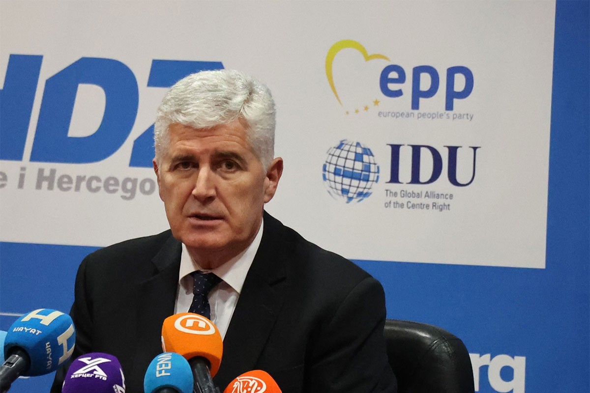 Čović: Uplitanje Šmita u evropski put BiH nije vjetar u leđa nego bura u prsa