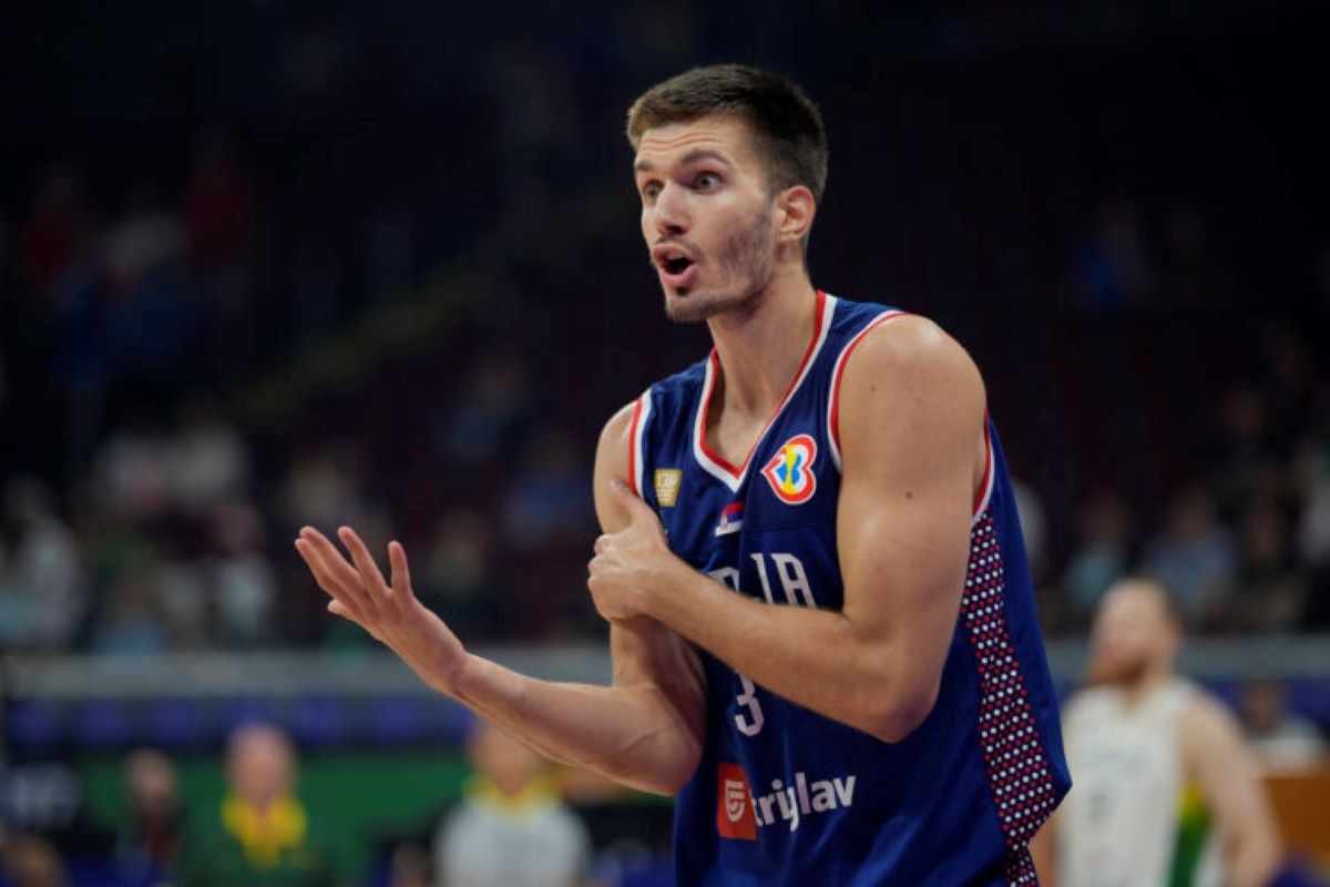 Petrušev do tri nedjelje van terena