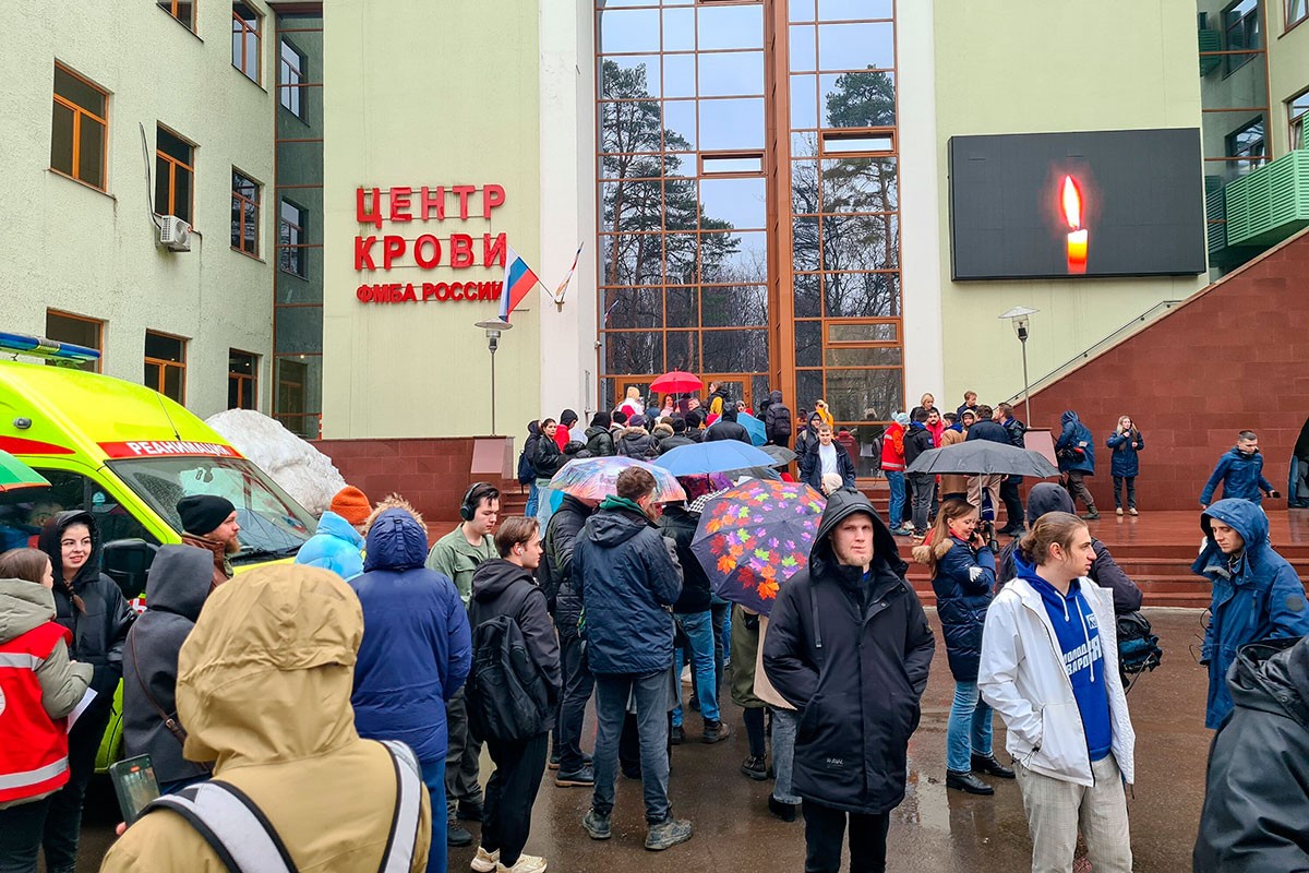 Vanredno stanje u Moskvi: "Skorbim" na bilbordima širom grada (FOTO)