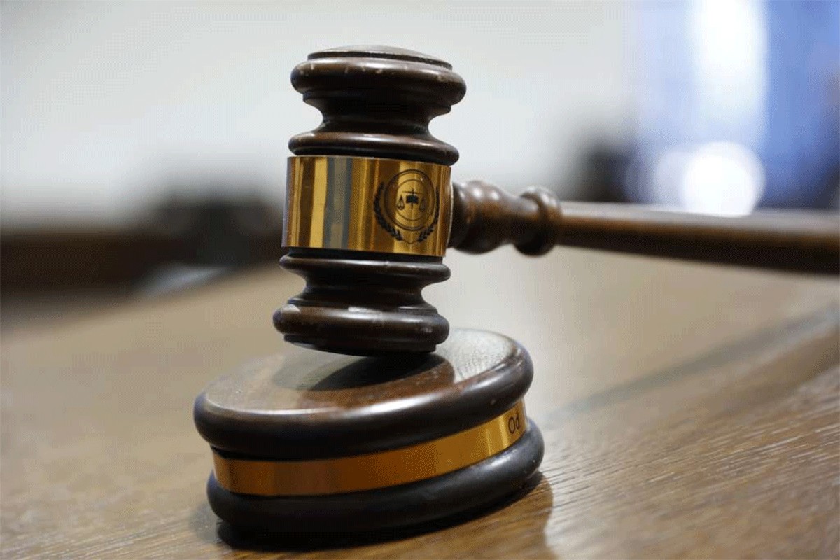 Osuđeni jer su iz automatske puške zapucali na supružnike i njihovo dijete