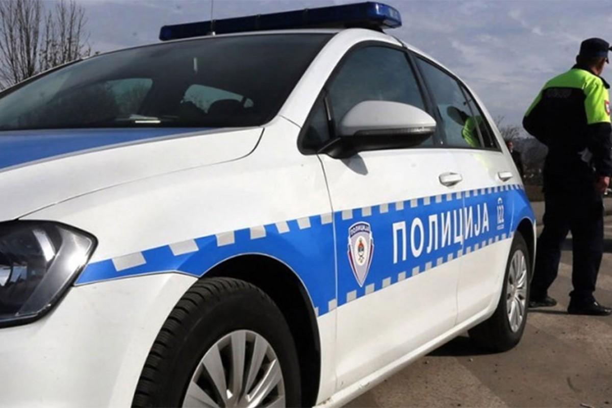 Četiri maloljetnika uhapšena nakon pronalaska pištolja kod učenika u Gradišci