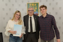Uručene stipendije za 1.239 učenika i studenata