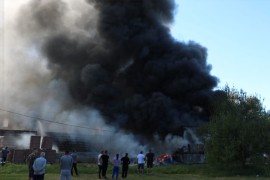 Gori skladište firme "Dom Smreka" (VIDEO)