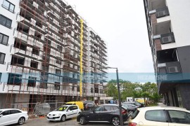 Povrijeđen radnik u Banjaluci, pao sa zgrade (VIDEO)