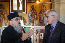Američki ambasador: Nadahnut sam ljepotom srpskog pravoslavnog ...