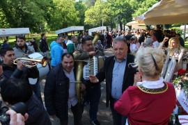 Aprilske svečanosti u Gradišci: Gradonačelnika prate trubači