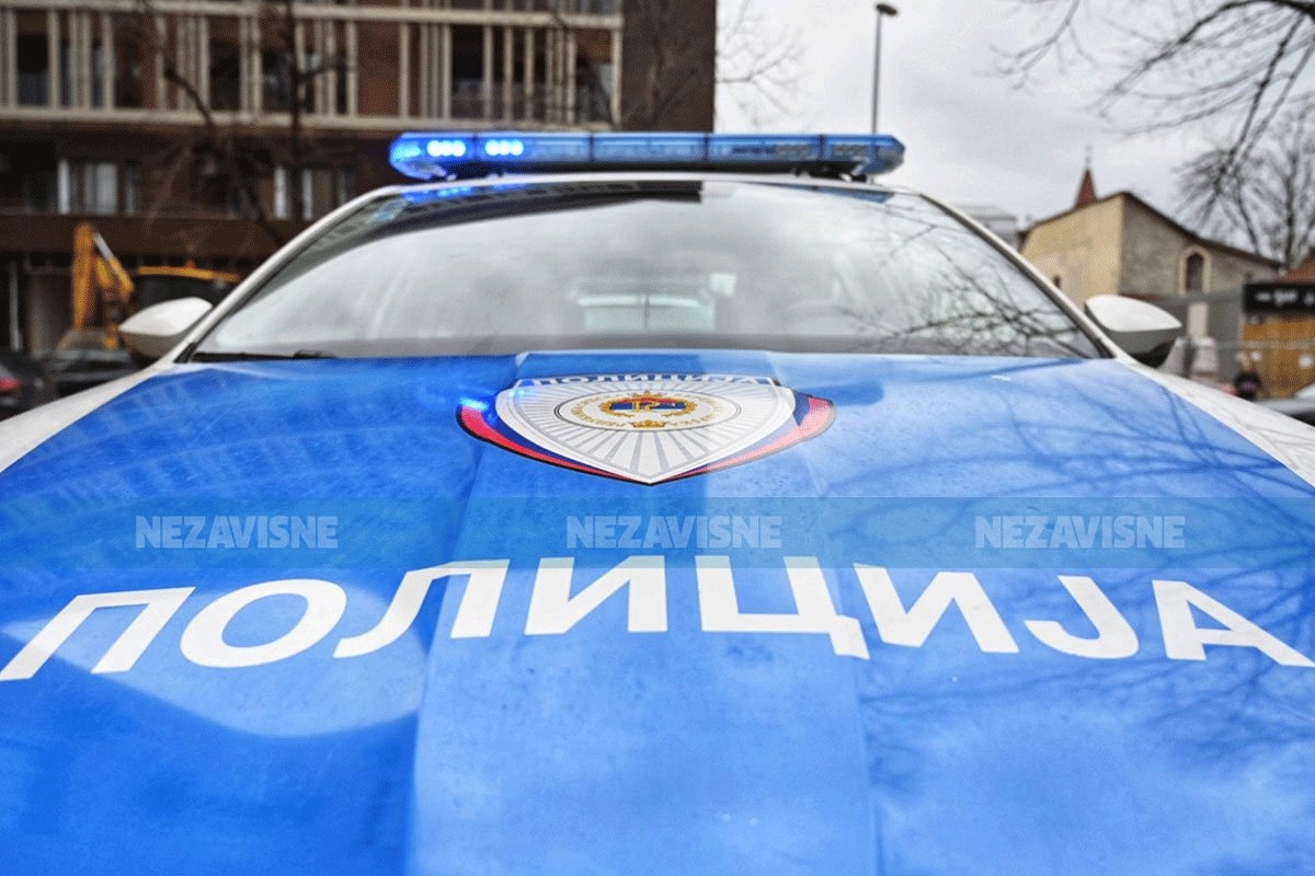 Vozio migrante, nije stao policiji i opirao se hapšenju