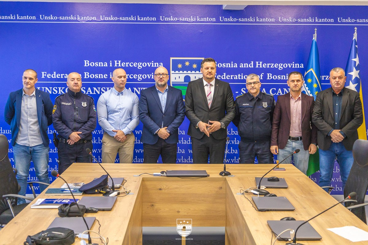 Došli na red: Policiji veće plate i još neki benefiti