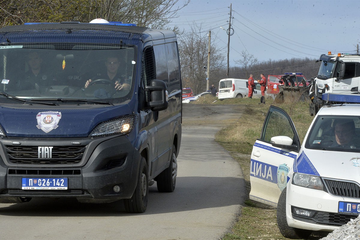 Mediji: Danka pregažena vozilom pa bačena na divlju deponiju