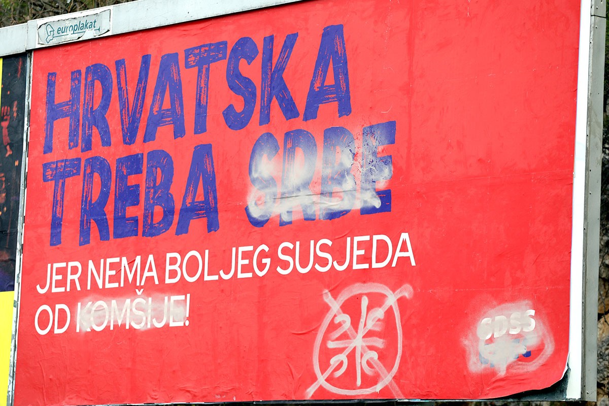 Uništeni plakati srpske stranke koja se kandiduje na izborima u Hrvatskoj