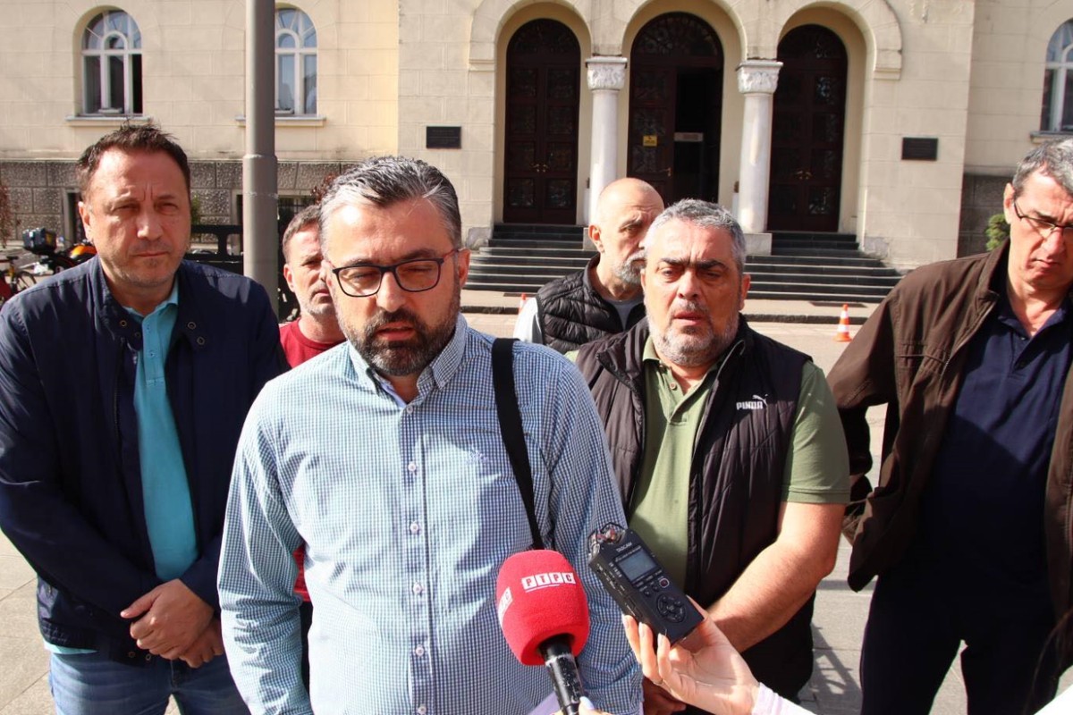 Nezadovoljni radnici Gradske uprave tužili Stanivukovića