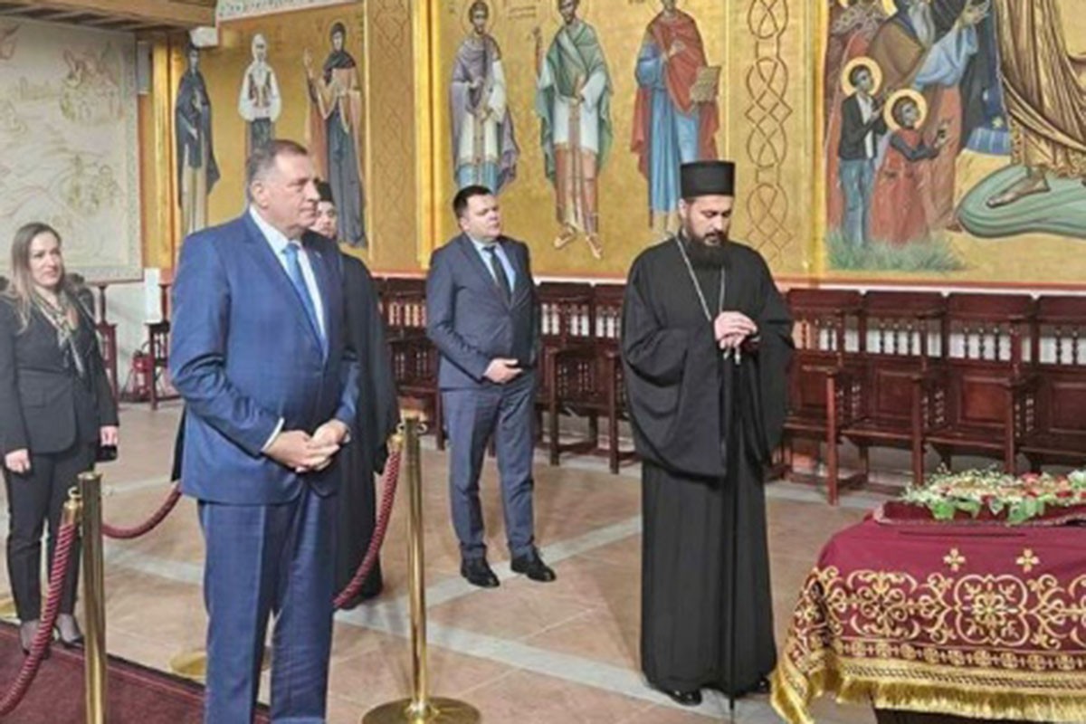 Dodik u Parizu: SPC najznačajniji element srpskog nacionalnog identiteta