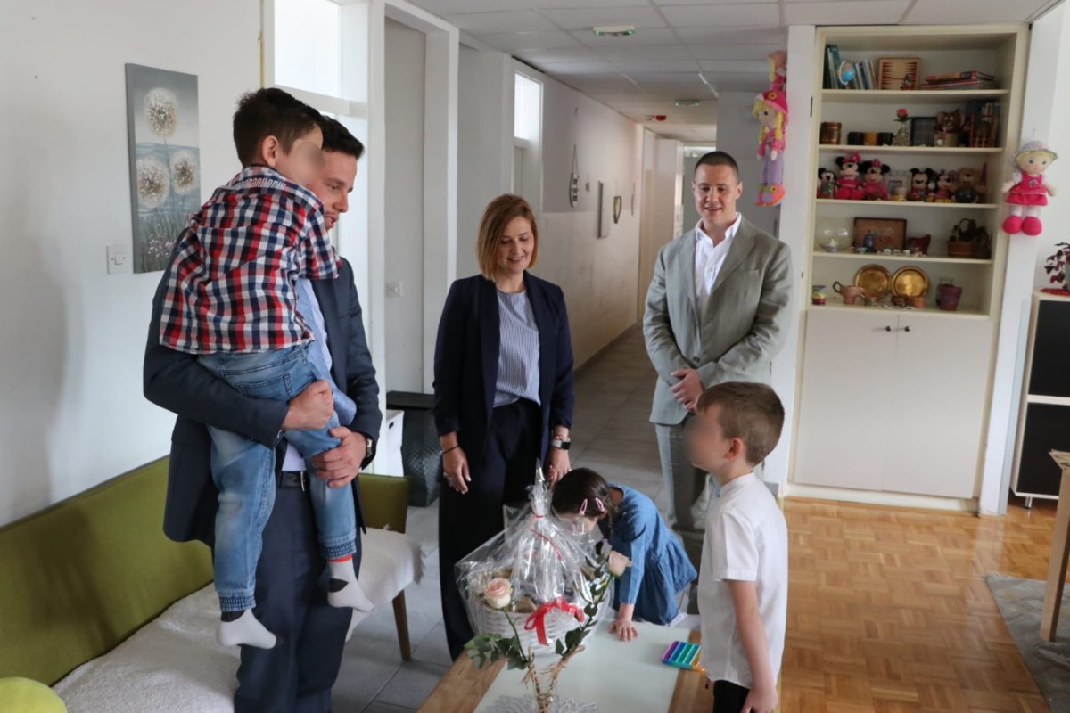 Nihad Uk posjetio mališane Doma Bjelave
