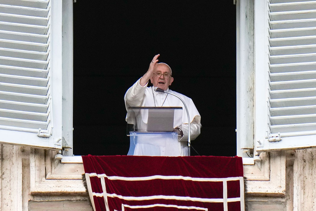 Papa Franjo: Dosta je rata