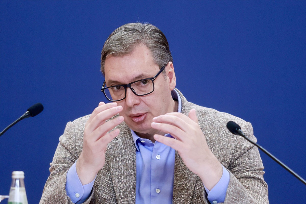 Vučić: Borićemo se do kraja za istinu i protiv rezolucije o Srebrenici, sutra u BiH