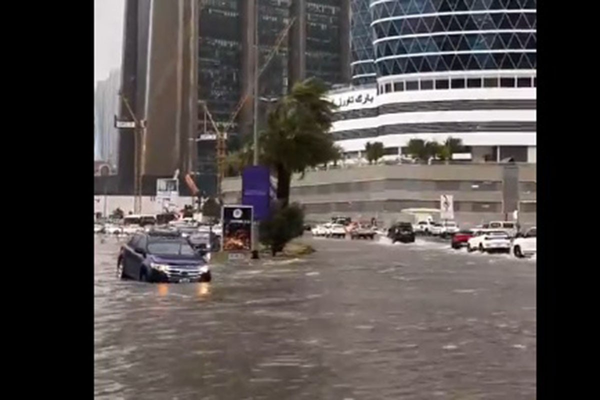 Obilne kiše pogodile UAE, u Omanu broj poginulih u poplavama porastao na 18
