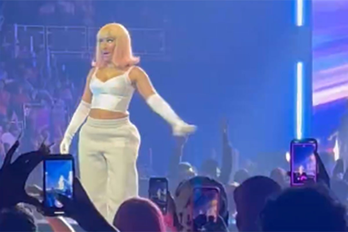 Incident na koncertu Niki Minaž, pjevačica pobjesnila (VIDEO)