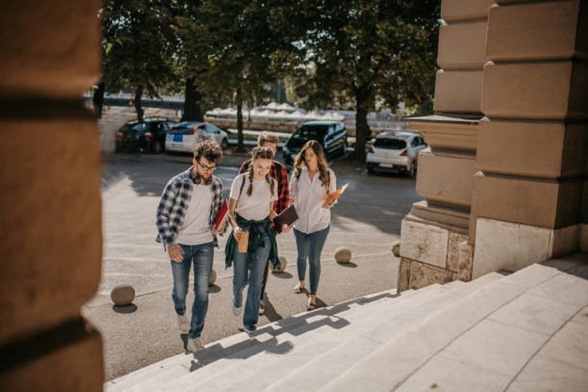 Rusija nudi studentski dom za 10 evra mjesečno i stipendiju