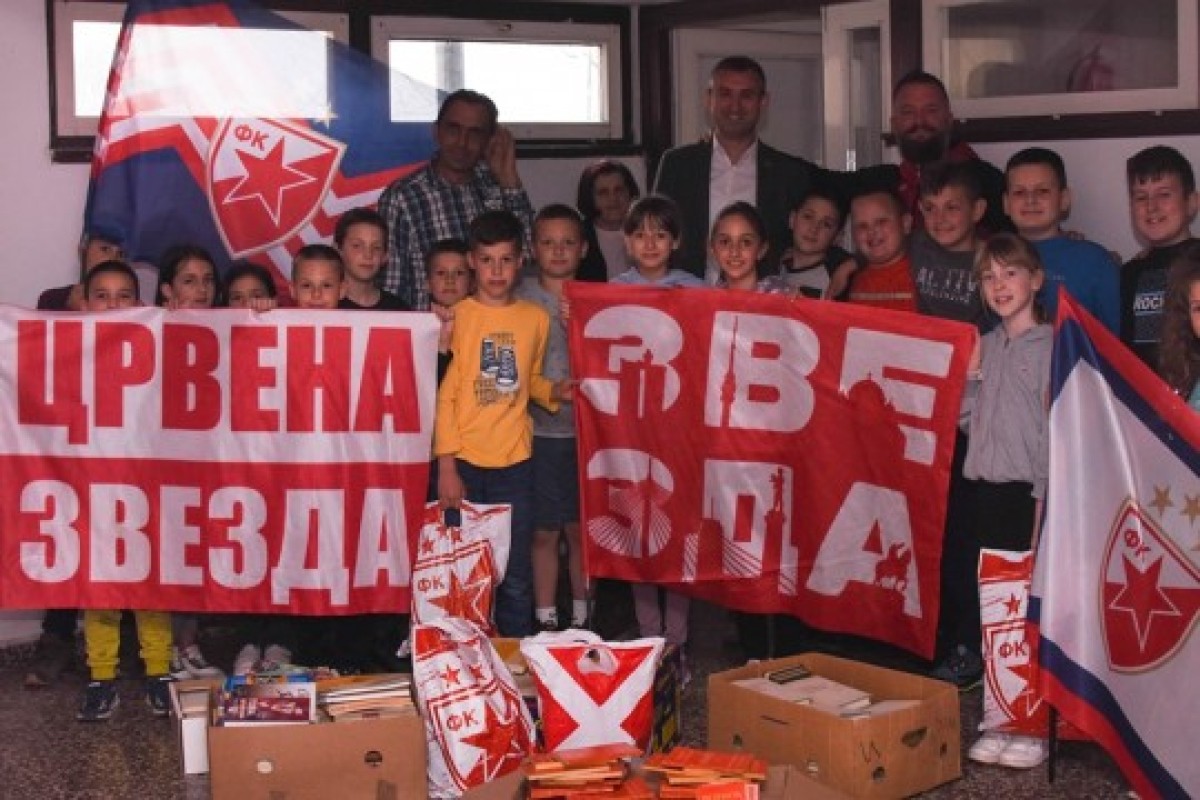 Zvezda uz Srpsku: Donirane knjige OŠ "Sutjeska"