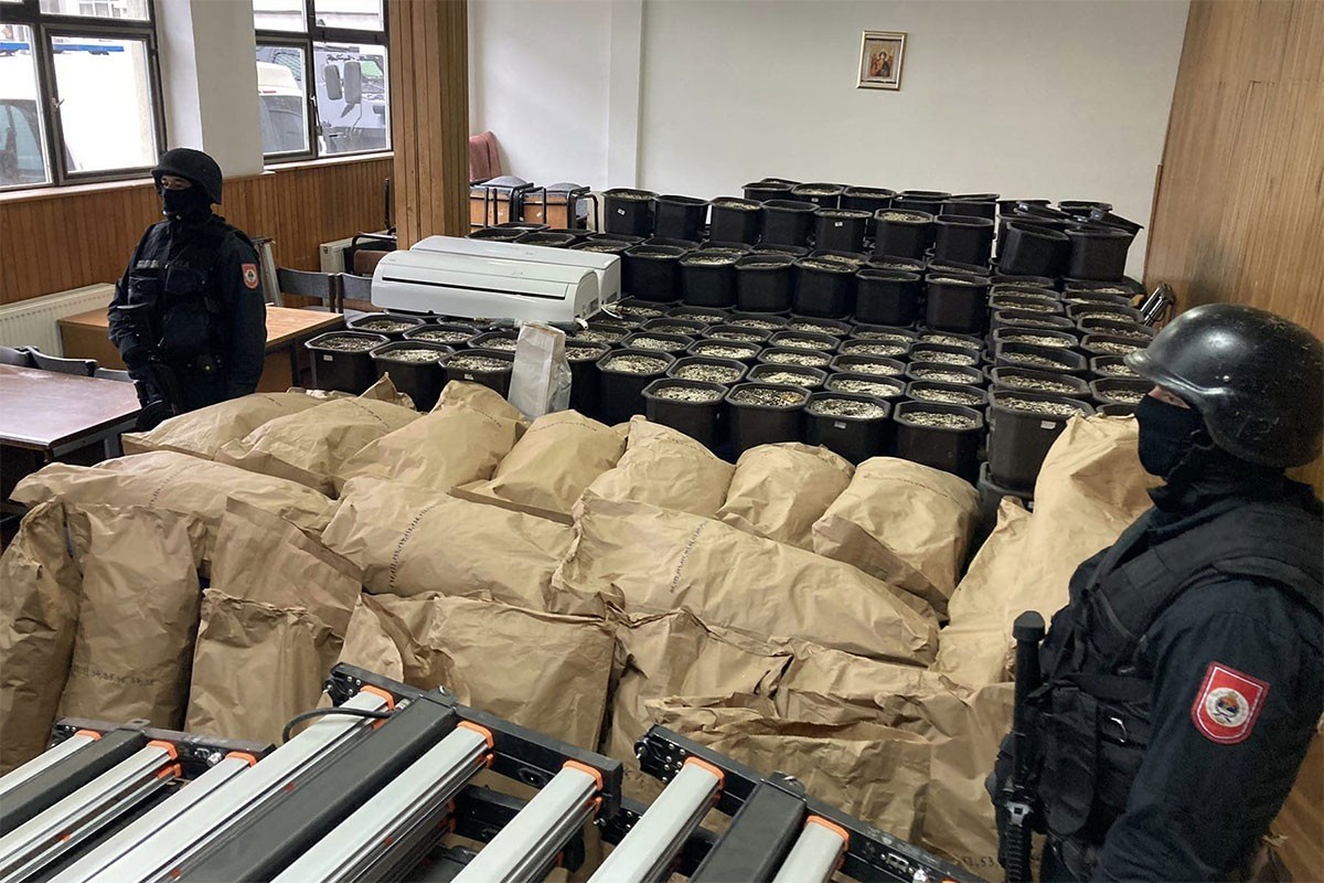 U akciji "Roma" zaplijenjeno 20,4 kilograma droge i 209 stabljika konoplje (FOTO, VIDEO)