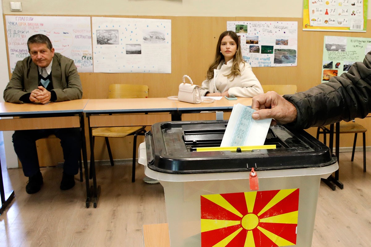 Izbori u Sjevernoj Makedoniji: Davkova vodi ispred Pendarovskog