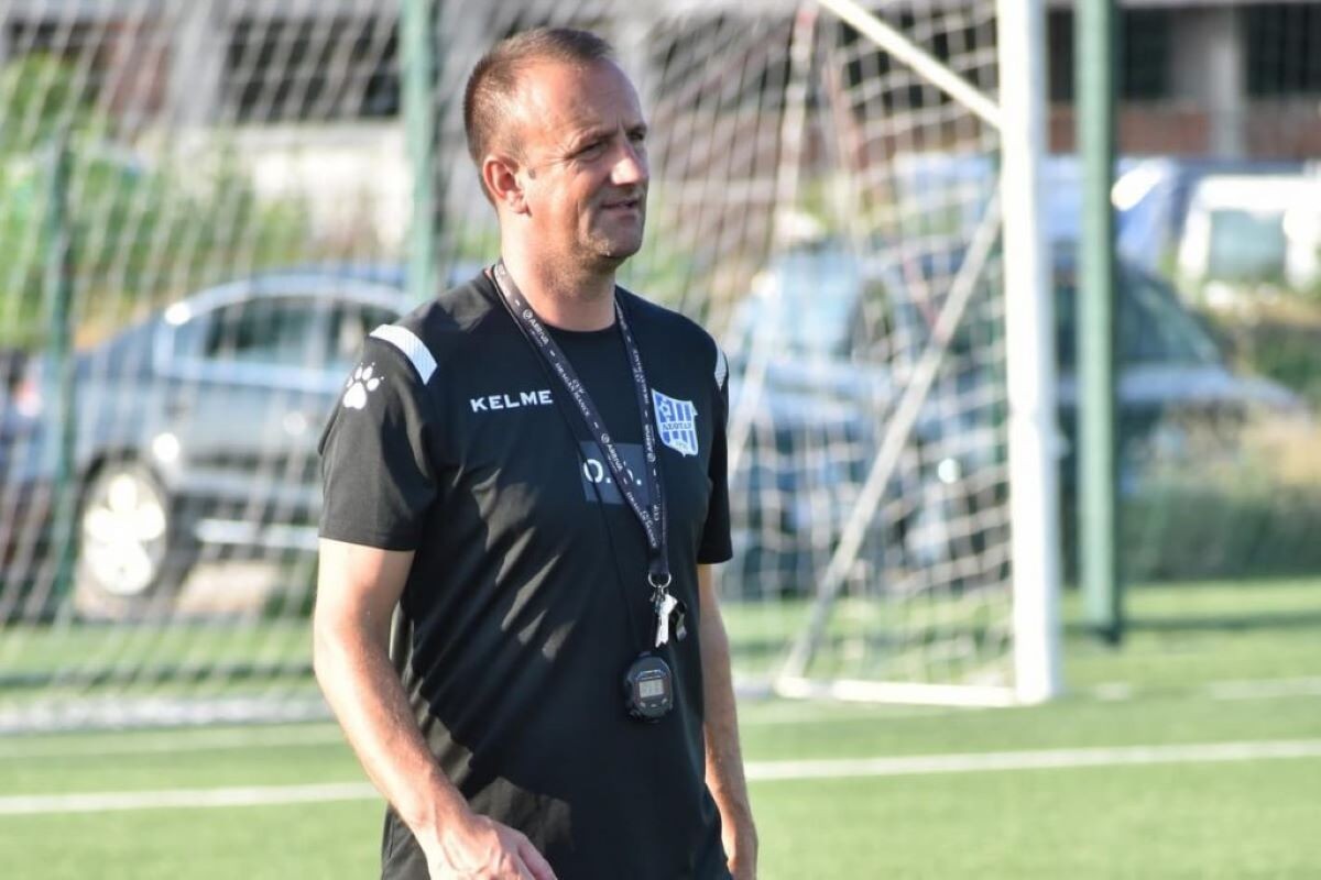 Ćurić podnio ostavku, Leotar bez trenera