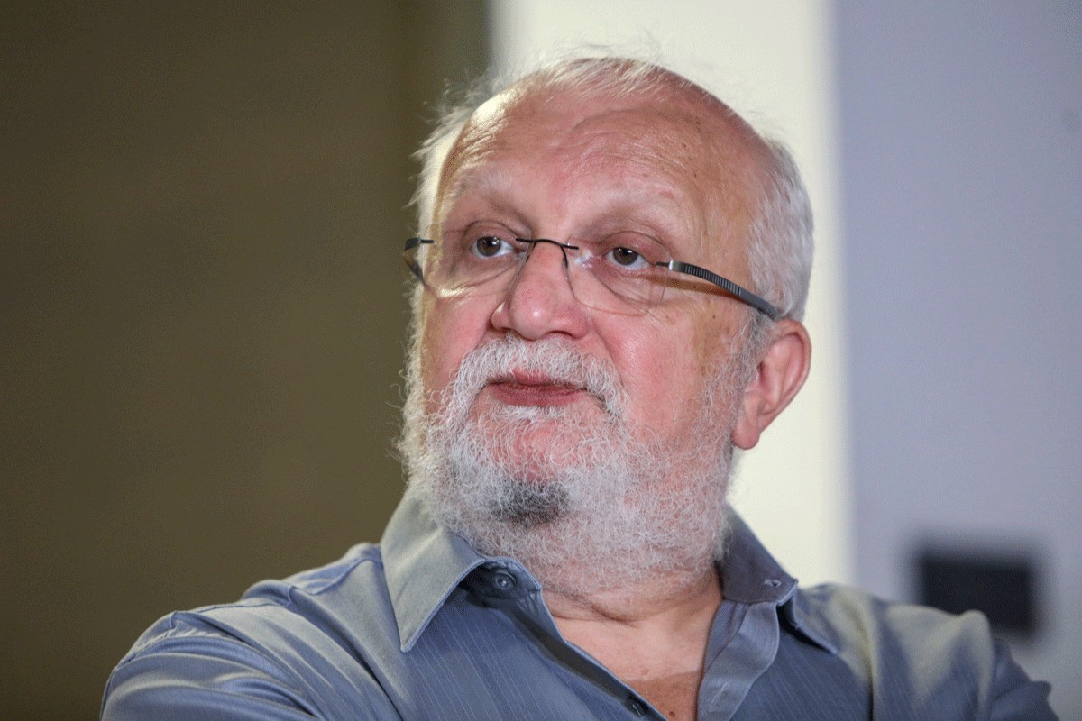 Haris Pašović za "Nezavisne": Umjetnici moraju da budu na strani ljudskosti