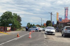Sudarili se motocikl i automobil, saobraćaj otežan