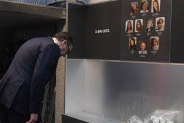 Vučić položio cvijeće u školi "Vladislav Ribnikar"