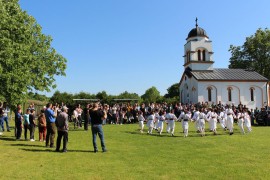 Vaskršnje svečanosti u Bakincima: Cijelo selo ispred stare crkve