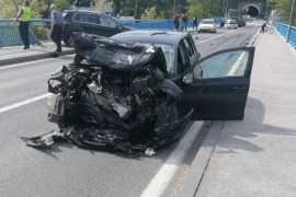 Drama u Jajcu: Ušao u golf u kojem je bila žena, ona iskočila, on se ...