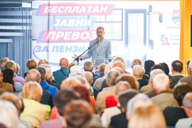 Podijeljene kartice za besplatan prevoz penzionerima u Banjaluci
