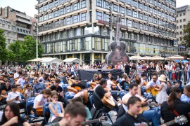 Rekord u centru Beograda: 1.000 gitarista sviralo istovremeno