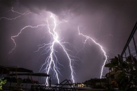 Najmanje 10 ljudi povrijeđeno u udaru groma u Drezdenu
