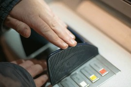 Banjalučanin zaboravio novac na bankomatu (FOTO)