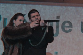 "Mali ratovi i kabine Zare" na putovanju kroz svijet pozorišnih ...